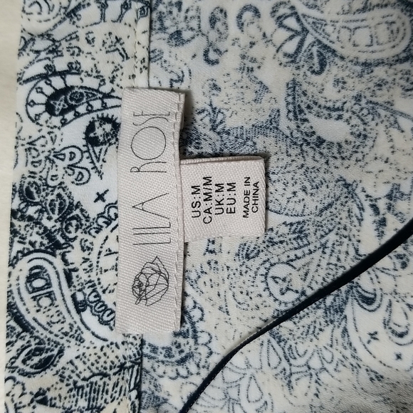 Lila Rose Flaired Printed Long Sleeve Dress - Picture 7 of 9